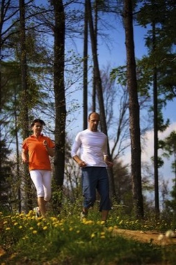 couple jogging in forest do not self sabotage